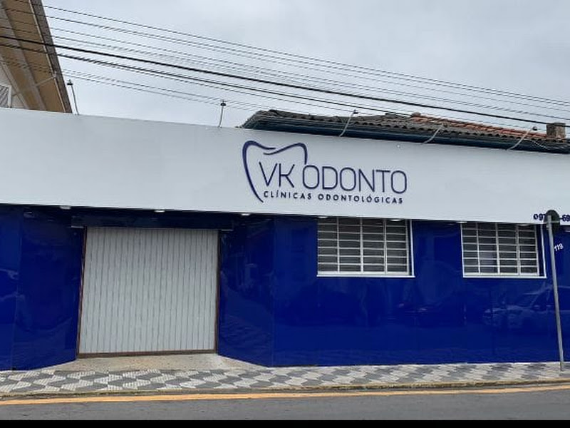 Foto 3 de Dra Priscila | Instituto Odonto Veni - Implante dentário | Facetas | Clareamento