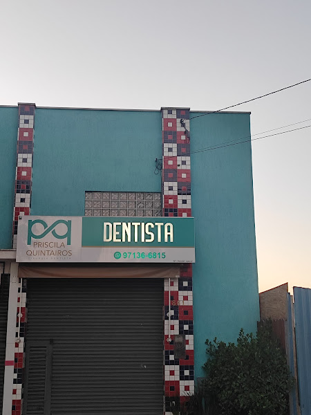Foto 2 de Dra. Priscila Quintairos - Cirurgiã Dentista