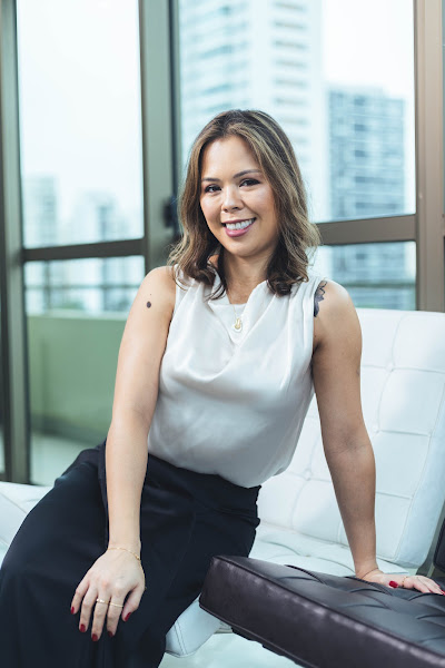 Foto 2 de Dra. Priscila Uehara | Dentista Morumbi | Implante Dentário | Periodontia | Sedação