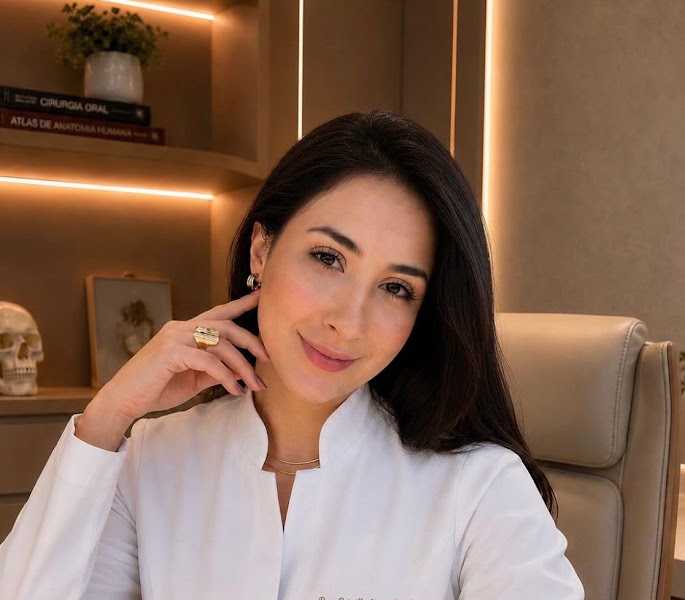 Foto 3 de Dra. Priscilla C. Amaro - Cirurgiã Dentista | Harmonização facial