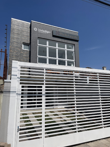 Foto 2 de Dra Priscilla Cavassola Odontologia Especializada