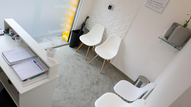 Foto 3 de Dra. Priscilla Salomão odontologia integrada