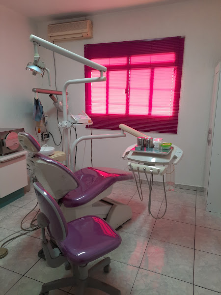 Foto 2 de Dra.Rachel Ap. da Silva - Dentista