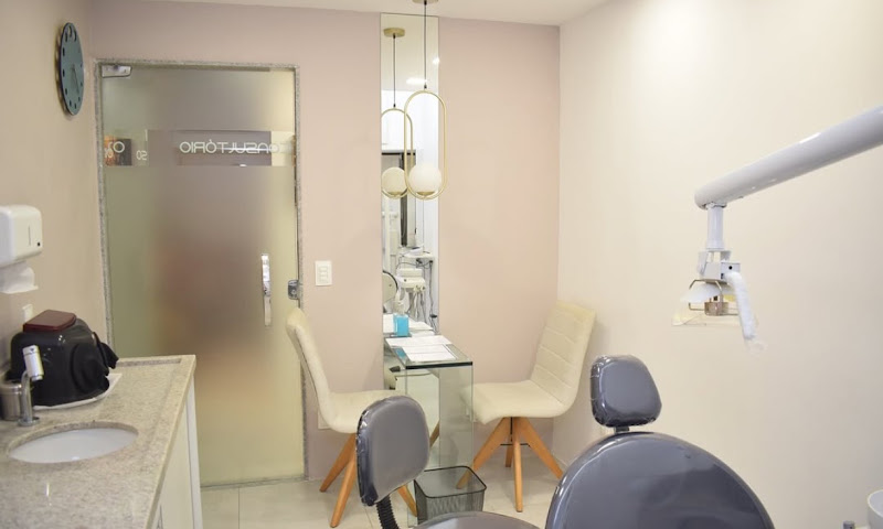 Foto 2 de Dra. Rachel Leal - Dentista em Recife