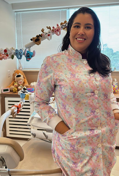 Foto 2 de Dra. Rafaella Duarte Odontologia Especializada