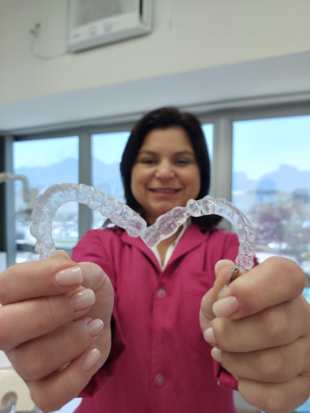 Foto 2 de Dra. Raisa Malafaia