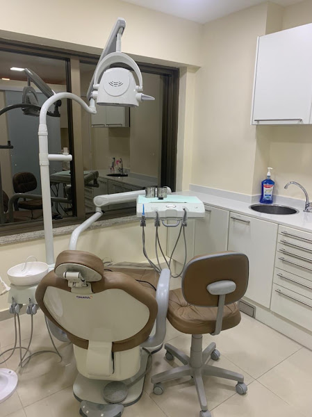 Foto 2 de Dra. Raissa Gouveia - Dentista Barra da Tijuca