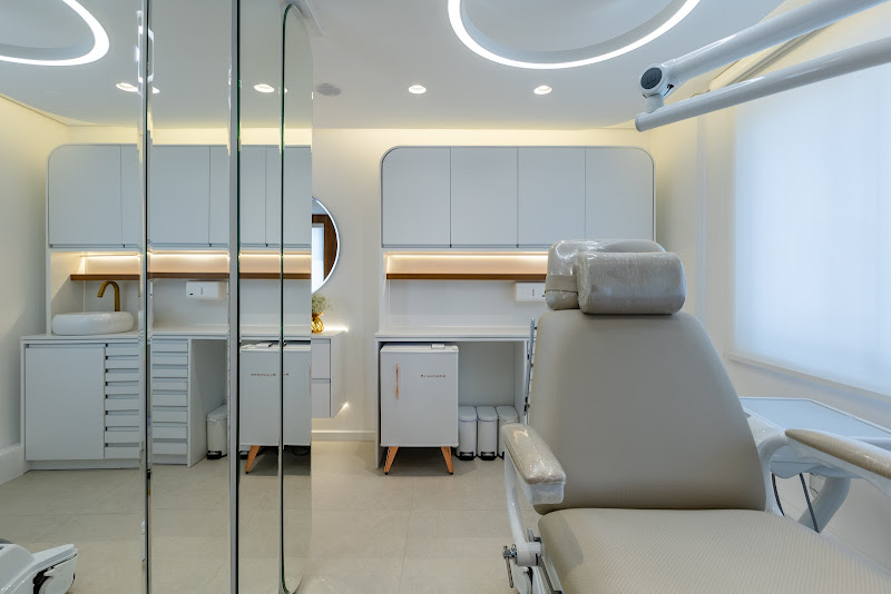 Foto 3 de Dra. Raissa Moxotó