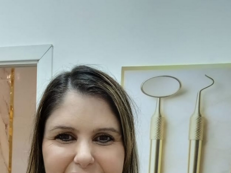 Foto de Dra. Raquel Alves Odontologia Estética