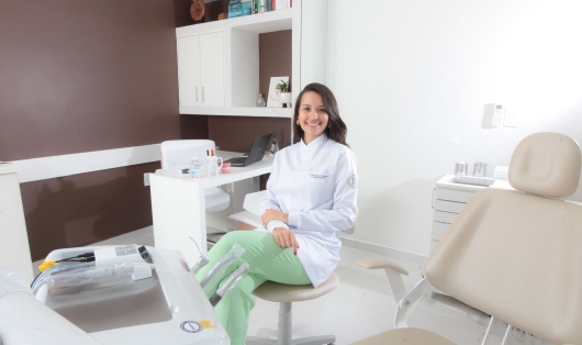 Foto 2 de Dra. Raquel Dall'Ara de Moraes - Dentista