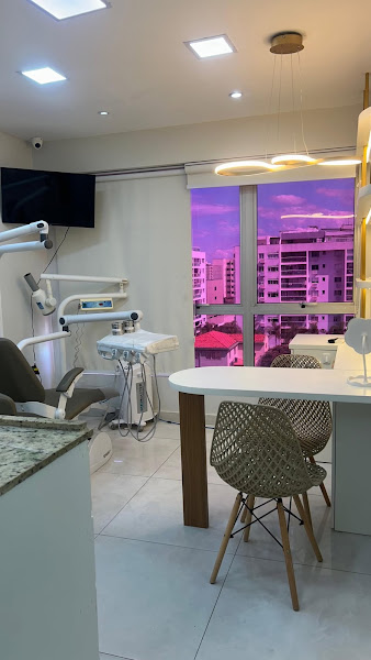 Foto 2 de Dra. Rayane Abreu - Cirurgiã Dentista