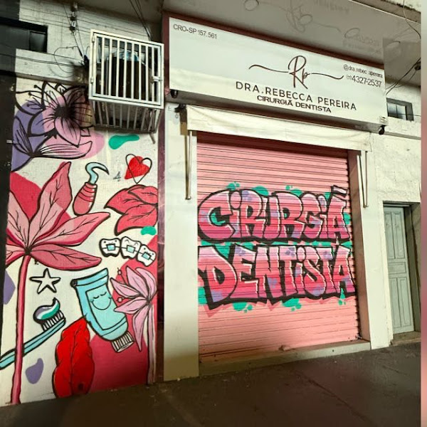 Foto 2 de Dra Rebecca Pereira - Odontologia Especializada