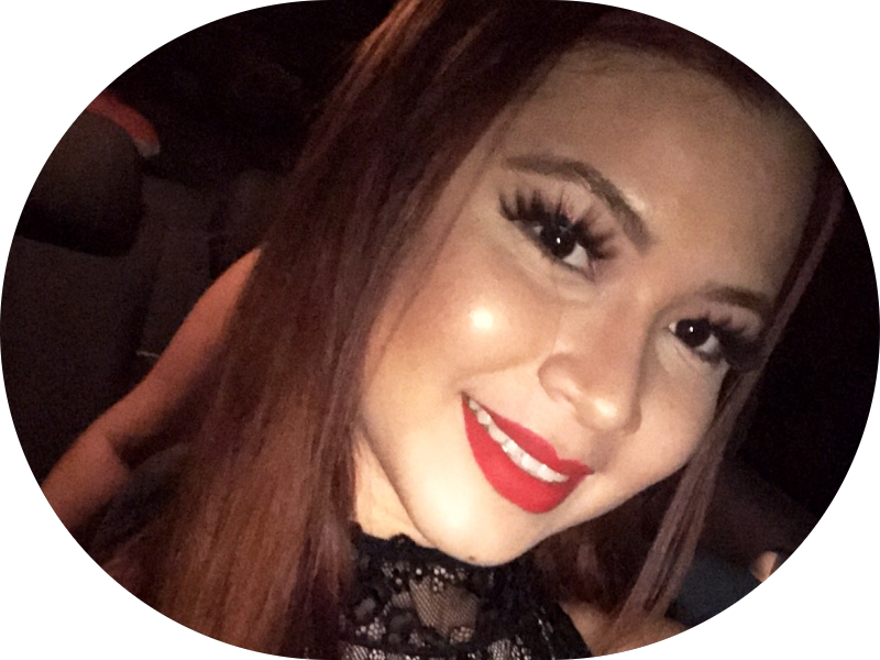 Foto 4 de Dra. Regivania Costa - Dentista em Sobral - Harmonização / Prótese Dental