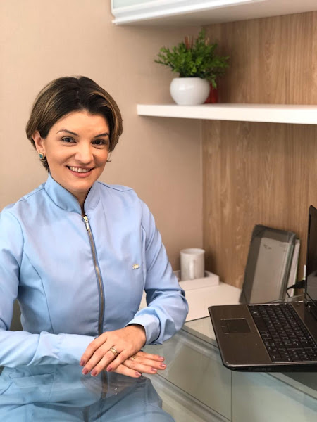 Foto 2 de Dra. Renata Almeida