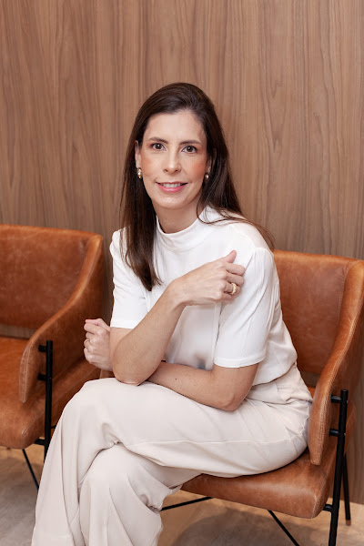 Foto 2 de Dra. Renata Alvarenga | Ortodontia - Invisalign - Aparelho fixo - Crianças e adultos - Clareamento Dentário | Belvedere - BH