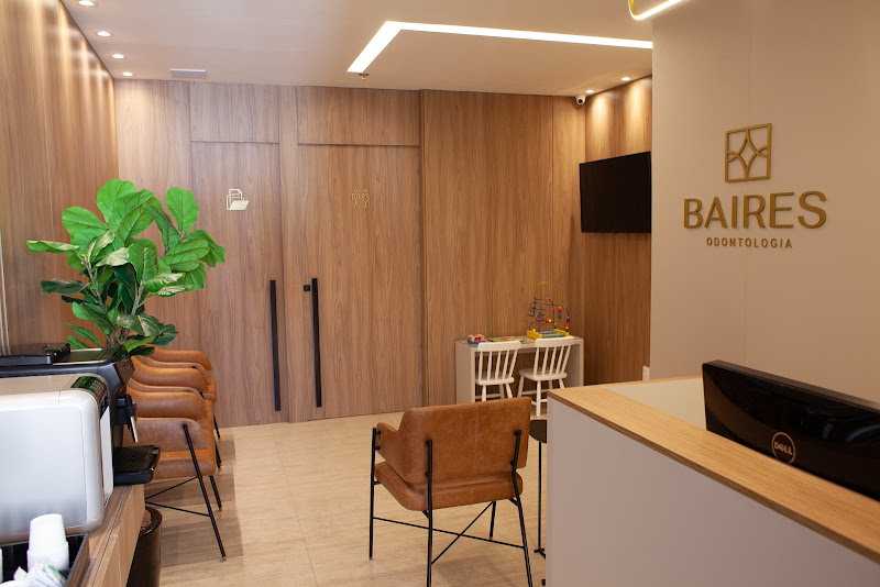 Foto 3 de Dra. Renata Alvarenga | Ortodontia - Invisalign - Aparelho fixo - Crianças e adultos - Clareamento Dentário | Belvedere - BH