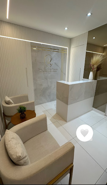 Foto 2 de Dra. Renata Covre | Harmonização Facial