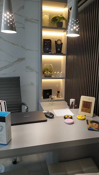 Foto 3 de Dra.Renata Madeira - Invisalign e Odontologia estética