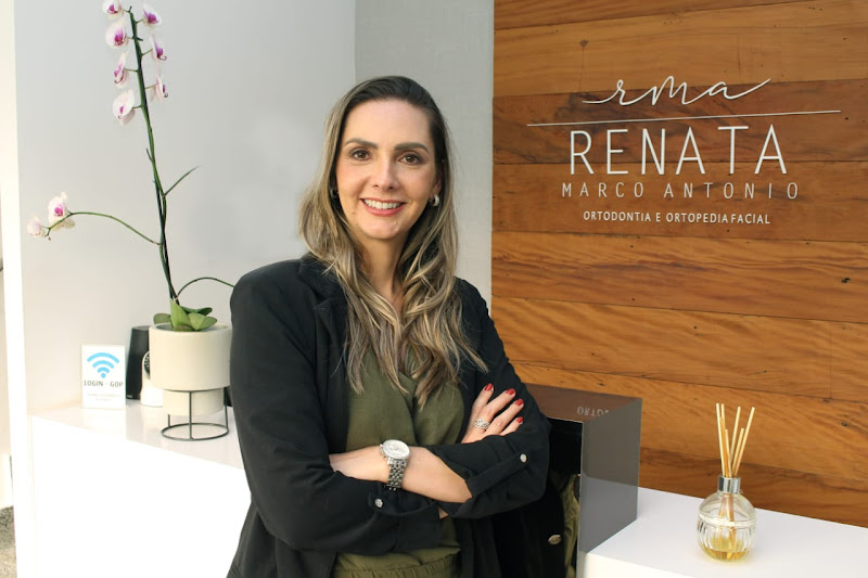 Foto 2 de Dra Renata Marco Antonio | Odontologia | Ortodontia | Invisalign