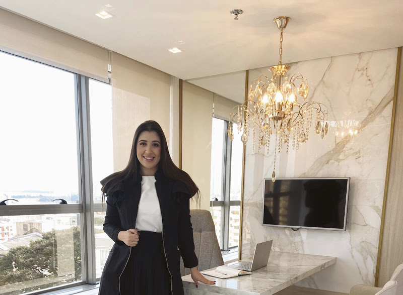 Foto 2 de Dra Renata Priscila - Harmonização Facial e Lipo de Papada