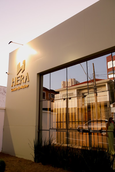 Foto 2 de Dra. Renata Teodoro | Ginecologista e Obstetra em Varginha – Clínica Hera Saúde da Mulher