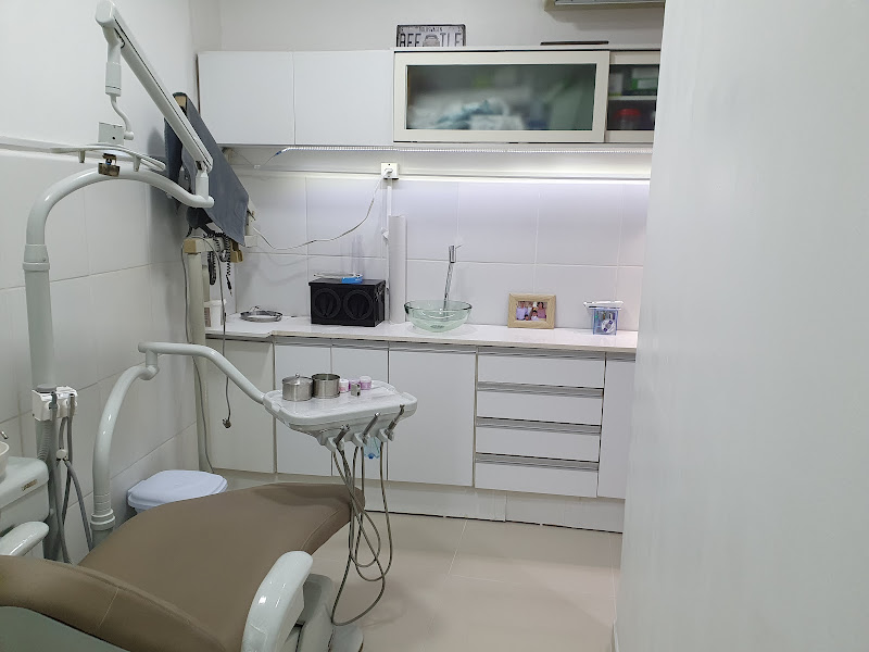 Foto 4 de Dra. Renata Tinoco - Odontologia | Atendimento odontológico especializado na pessoa idosa, pessoas necessidades especiais