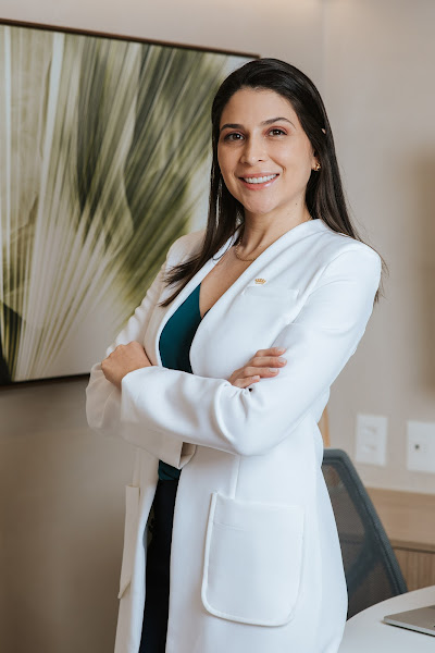 Foto 2 de Dra. Rhayssa Amaral - Harmonização Orofacial