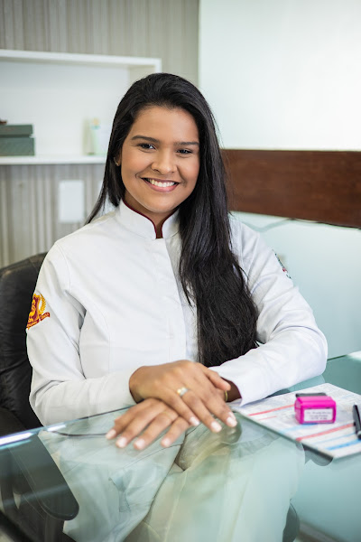 Foto 2 de Dra. Ricarda Bacelar | Cirurgiã-Dentista