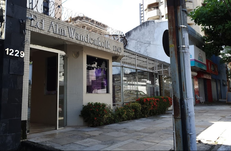 Foto 2 de Dra. Roberta Florenzano - Dentista e Harmonização Orofacial