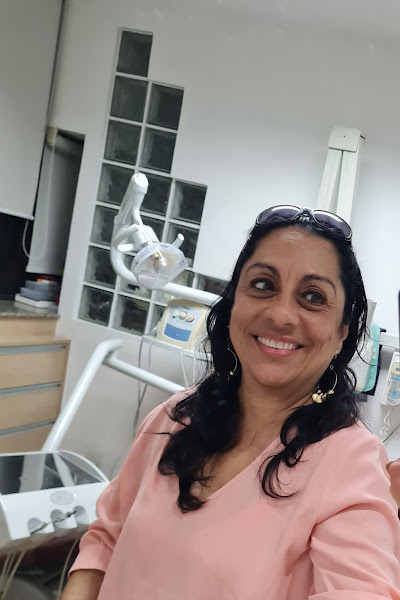 Foto 2 de Dra Rosa Caria Dentista