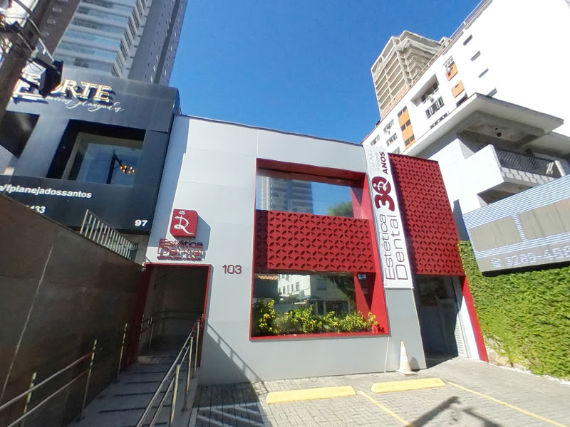 Foto 5 de Dra. Rose Marques Estética Dental - Implantes e Próteses