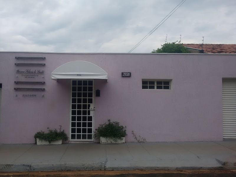 Foto 3 de Dra. Rossana de Carvalho Gonçalves - Conceito Odontologia