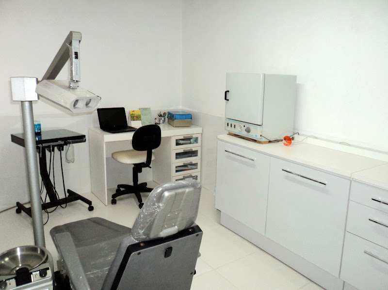 Foto 2 de Dra. Rubia Maria Trinca - Cirurgiã Dentista
