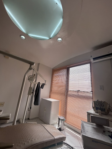 Foto 2 de Dra. Sabrina Costa - Odontologia e Harmonização Orofacial