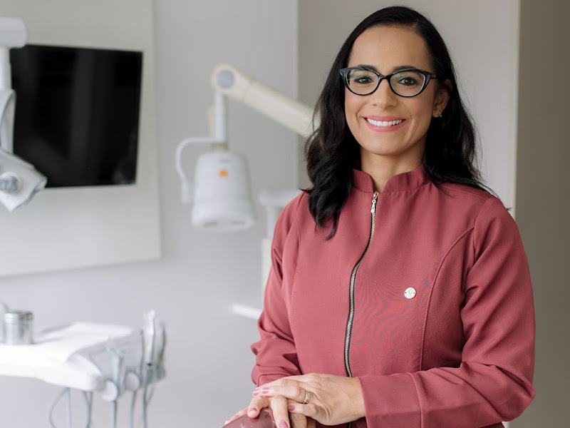 Foto de Dra. Sabrina Machado Consultório Odontológico