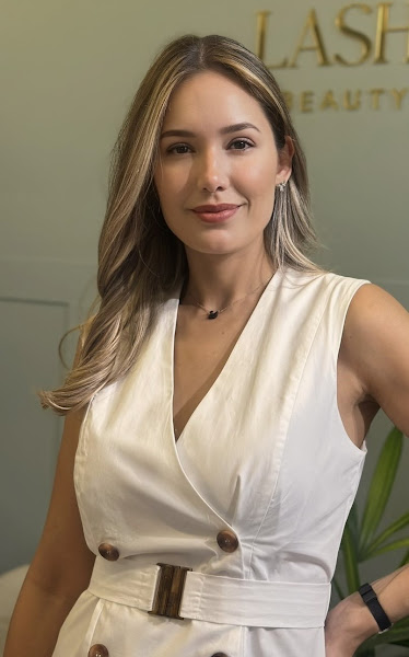 Foto 2 de Dra. Samantha Souza - Harmonização Facial