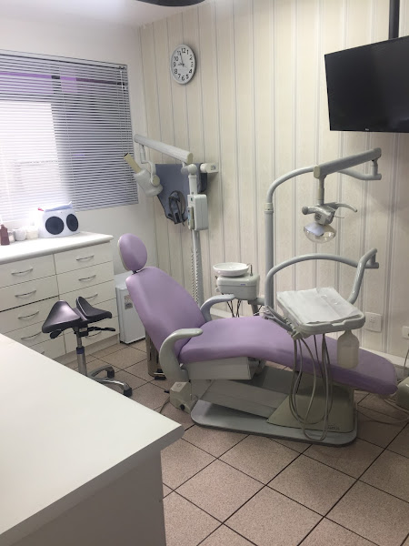 Foto 3 de Dra Sandra Montemezzo odontologia, sócia da ARAUDENT serviços odontológicos.