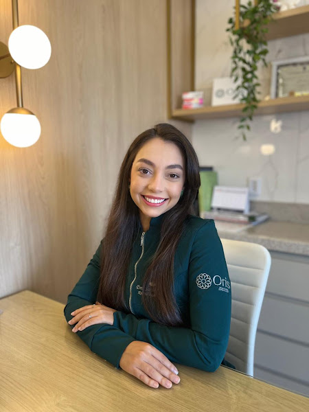 Foto 2 de Dra. Sara Rezende | Reabilitação Oral | Odontopediatria | Clareamento Dental | Estética Dental | Bruxismo