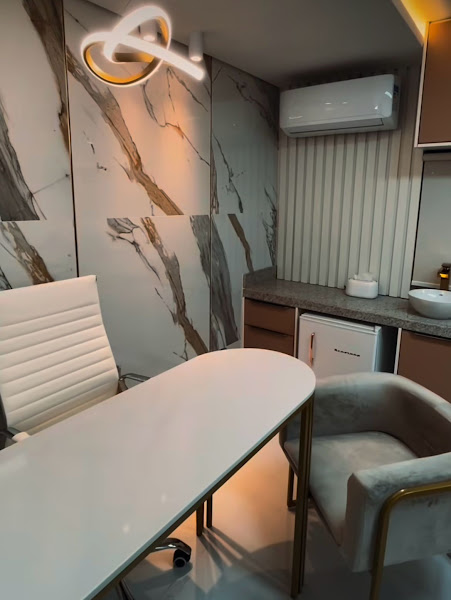 Foto 3 de Dra.Sarah Chaves - HarmonizaçãoOrofacial