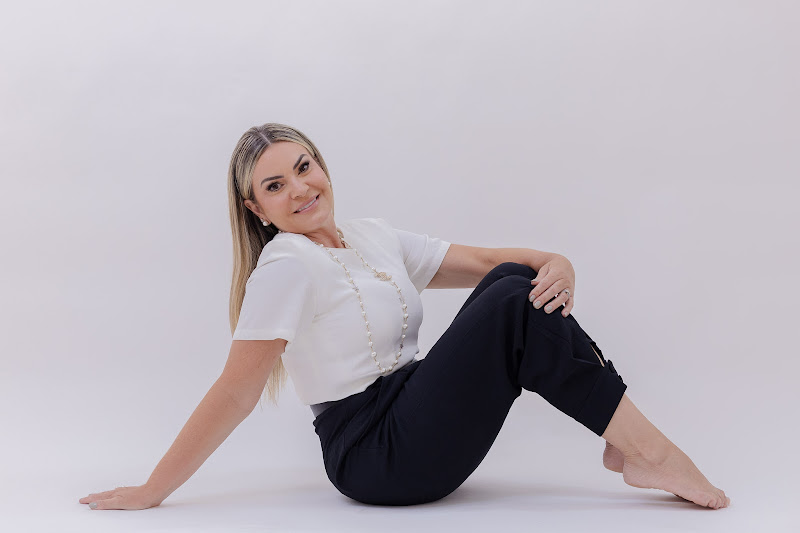 Foto 2 de Dra. Sarita Pedroni Mantovaneli - Harmonização Facial