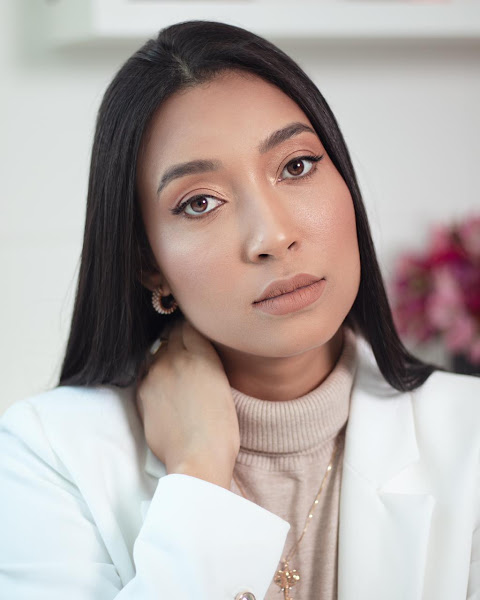 Foto 2 de Dra. Shakira Henriques - Dentista