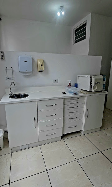 Foto 4 de Dra Silvana Pieroni Odonto Glicério