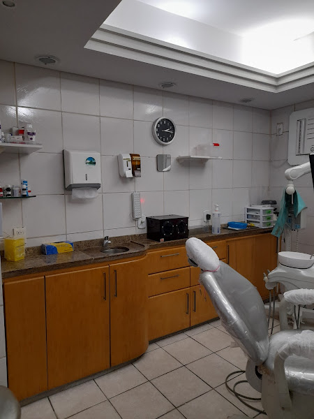 Foto 2 de Dra Sílvia Cavalcanti - Cirurgiã-dentista