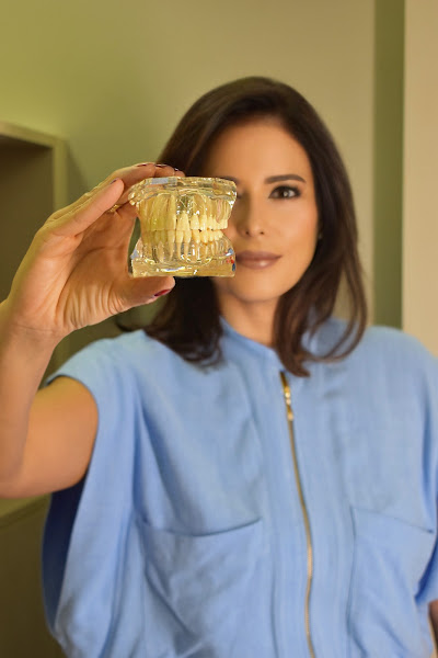 Foto 2 de Dra. Silvia Peixoto de Lima - Periodontia