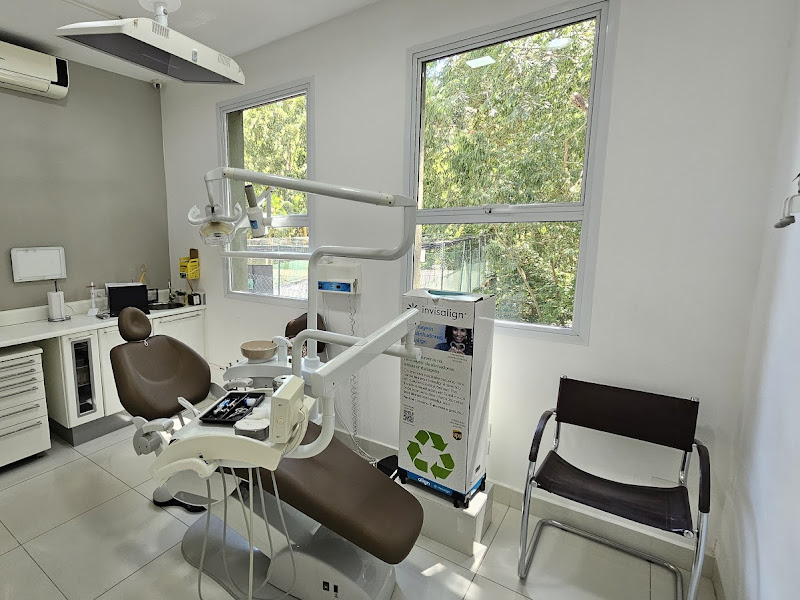 Foto 9 de Dra. Simone Baezo Rassy - Odontologia e Estética | Morumbi - SP