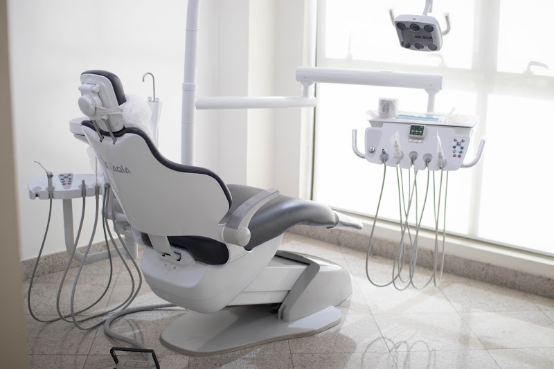 Foto 3 de Dra. Simone Barbisan - Odontologia