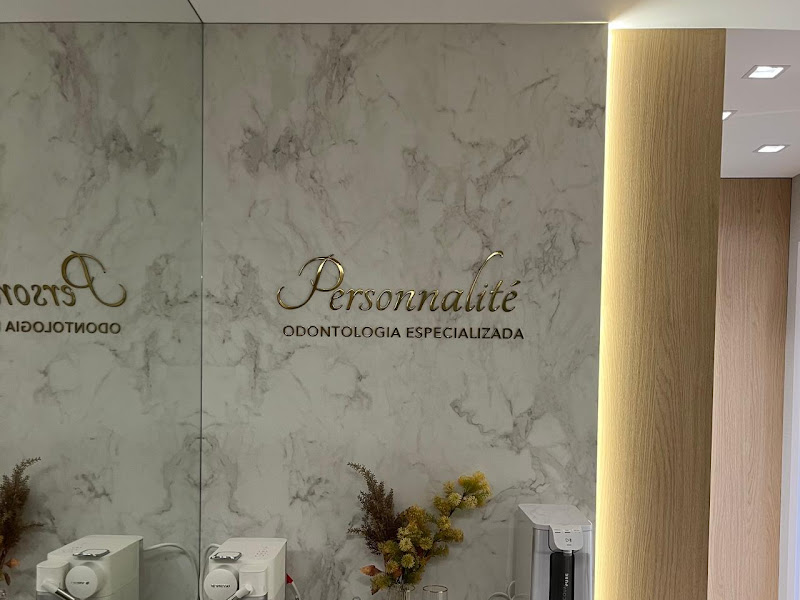 Foto 3 de Dra Simone Botta, Cirurgia Dentista