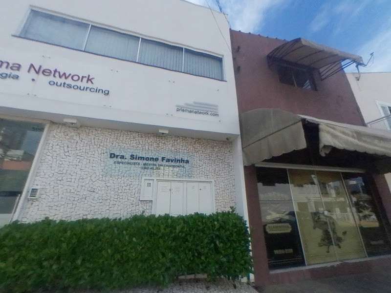 Foto 3 de Dra. Simone Favinha - Especialista em Endodontia