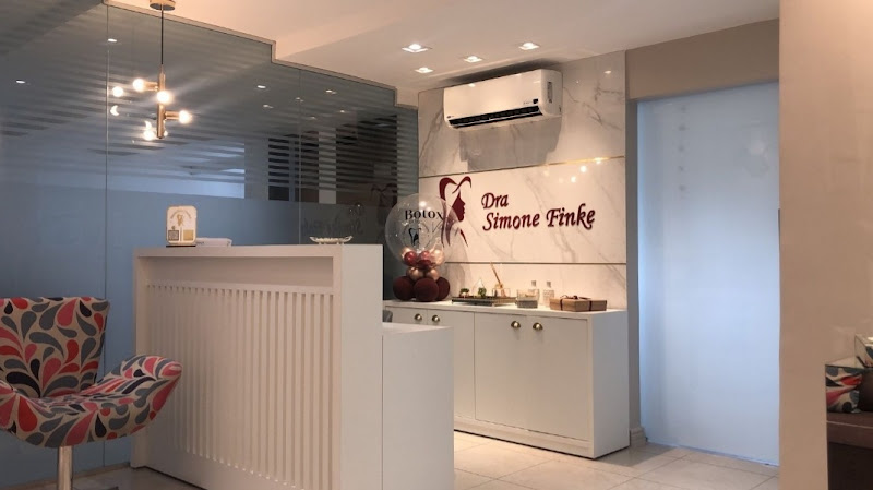 Foto 2 de Dra. Simone Finke