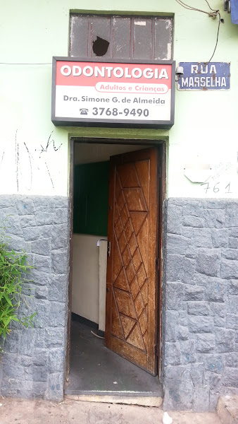 Foto 3 de Dra Simone G. de Almeida -Clínica Geral e Ortodontia